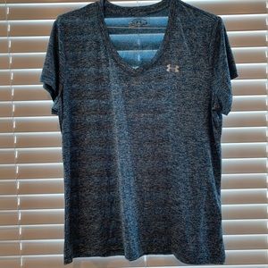 Under Armor top